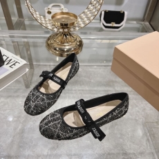 Christian Dior Low Shoes